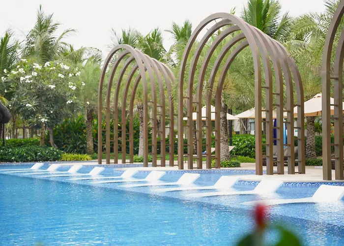Costamigo Phan Thiet, Bw Premier Collection Khách sạn
